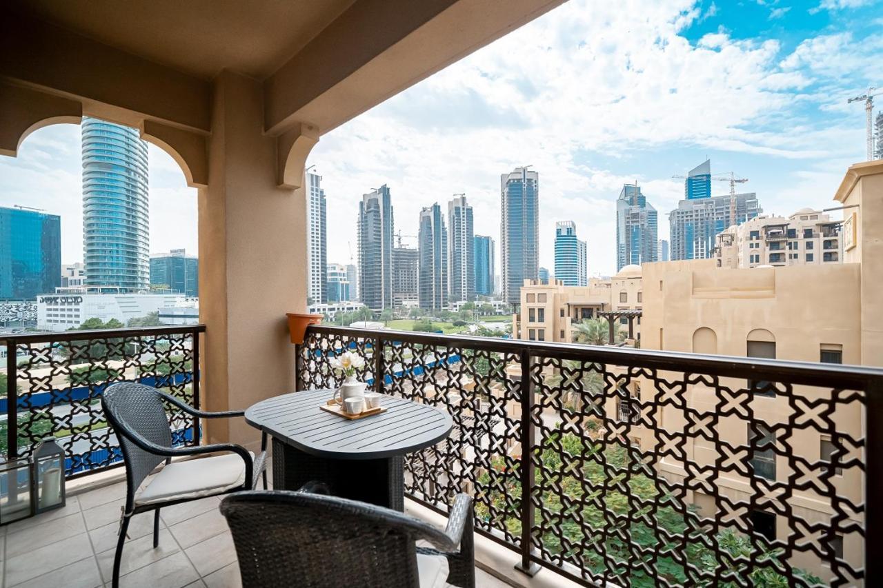 Higuests - Spacious Apt With Private Balcony In Old Town Dubai Exterior foto